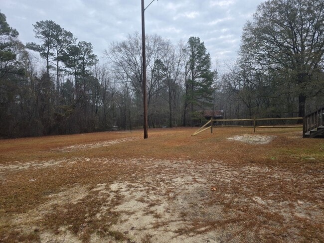 Foto del edificio - 885 Temple Rd