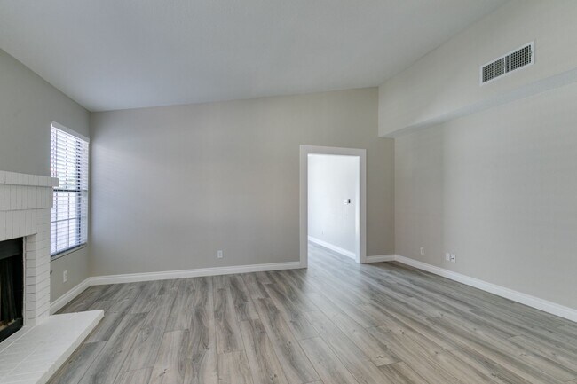 Building Photo - Beautiful Upgraded 3 Bedroom Home in Southwest Las Vegas!