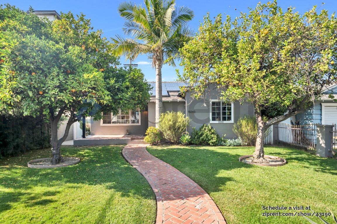 Foto principal - 15243 Morrison St