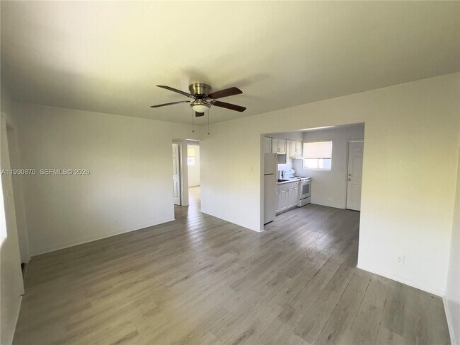 Foto del edificio - 404 SW 5th Ave