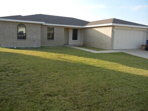 Building Photo - 1113 Katelyn Cir