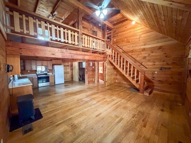 Foto del edificio - 111 Rocky Creek Dr