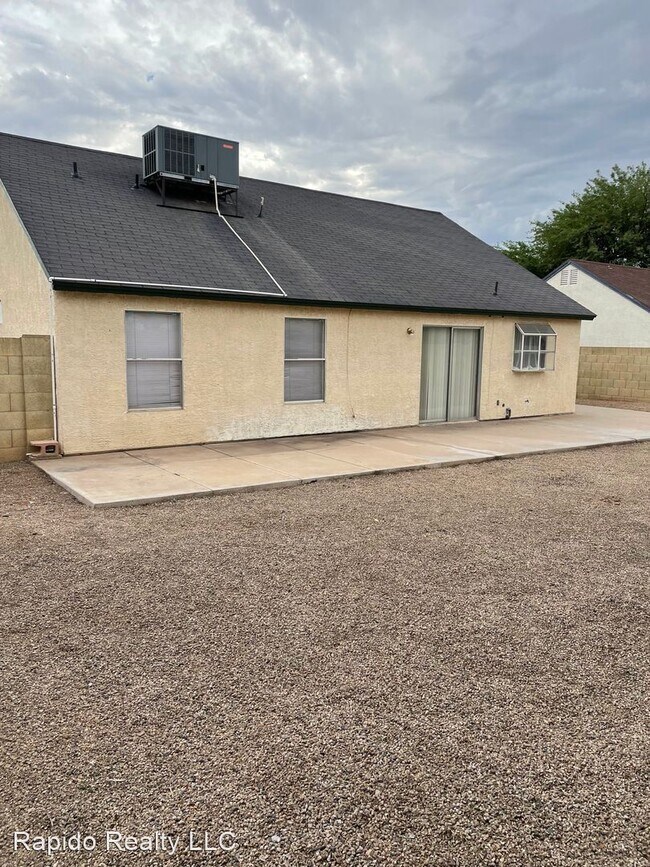 Building Photo - 3 br, 2 bath House - 5540 W Shangri La Rd