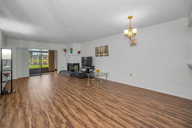 Building Photo - 103 Lakeview Pl