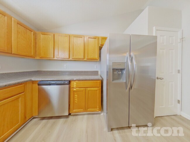 Building Photo - 299 Greystone Cir