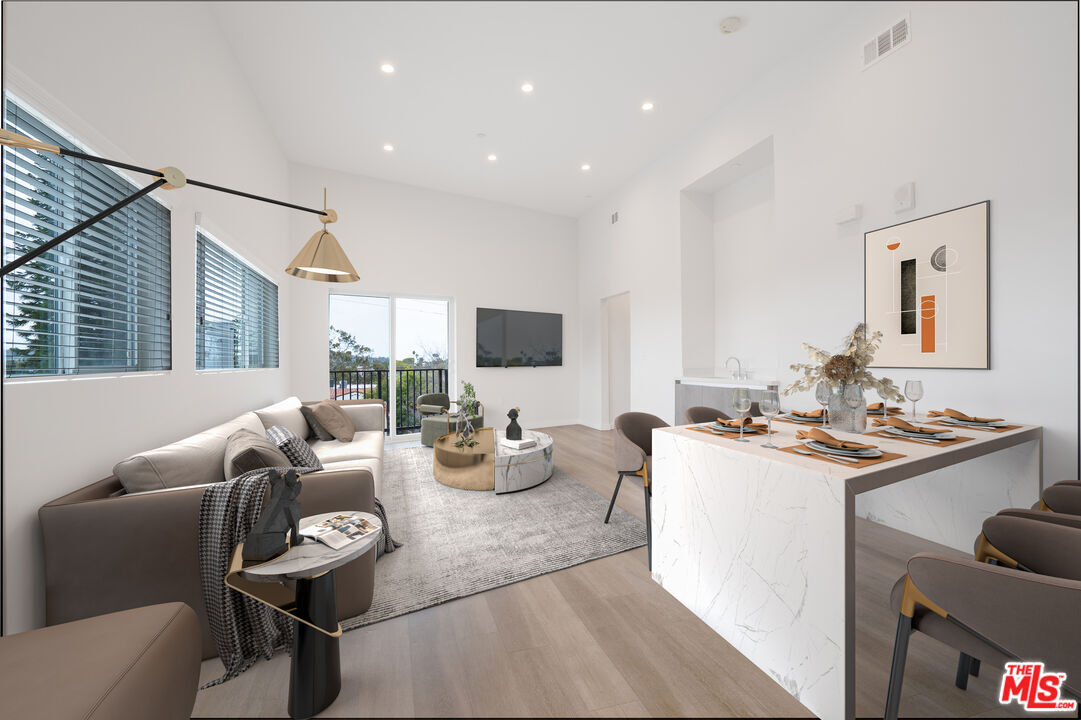 Foto principal - 8532 Cashio St