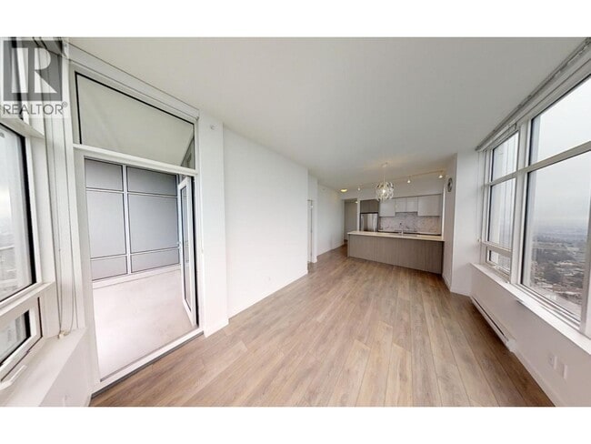 Photo du bâtiment - 6461 Telford Ave