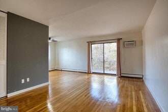 Building Photo - 1016 W Baltimore Pike