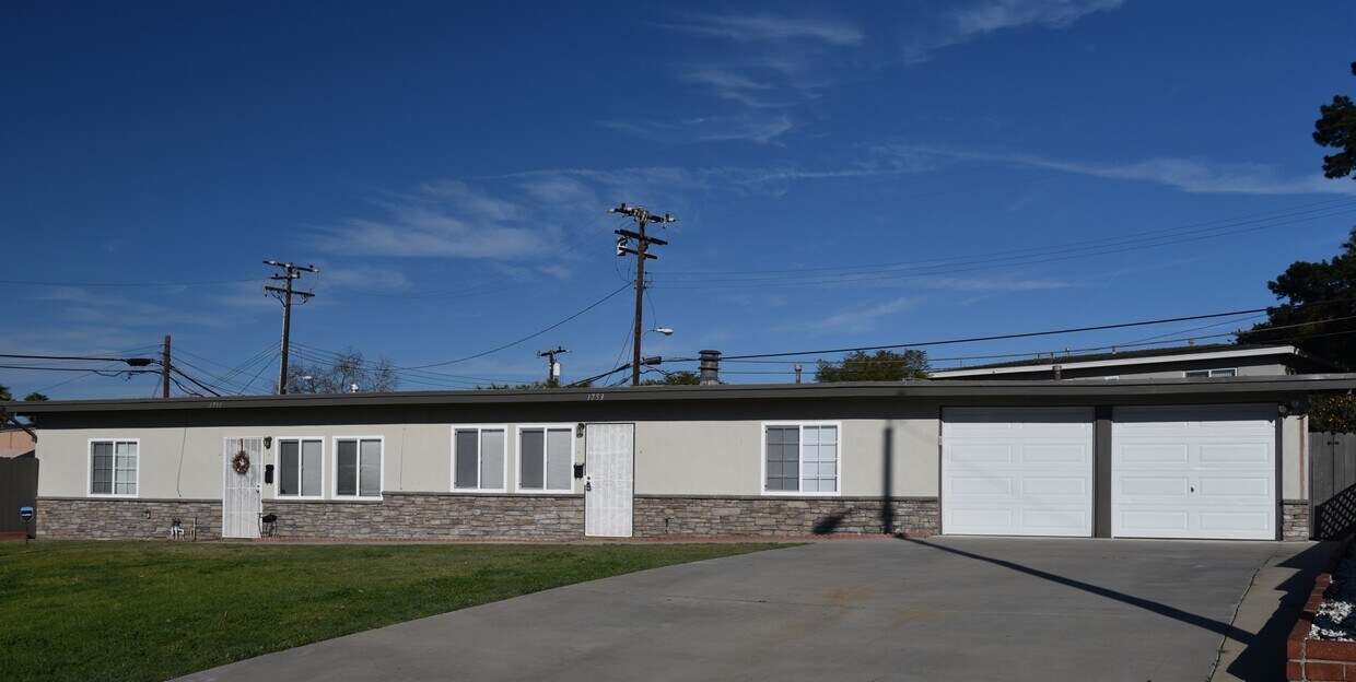 1753 Ida St Unit 1753, Camarillo, CA 93010 Condo for Rent in