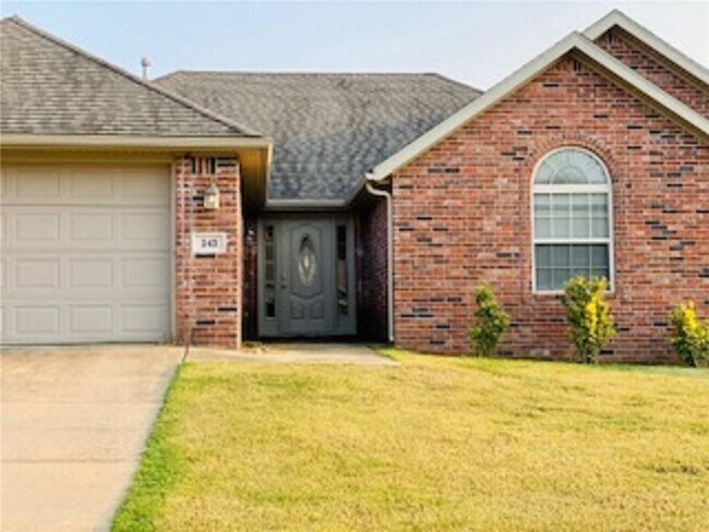 Building Photo - 243 Hunter Allen Dr