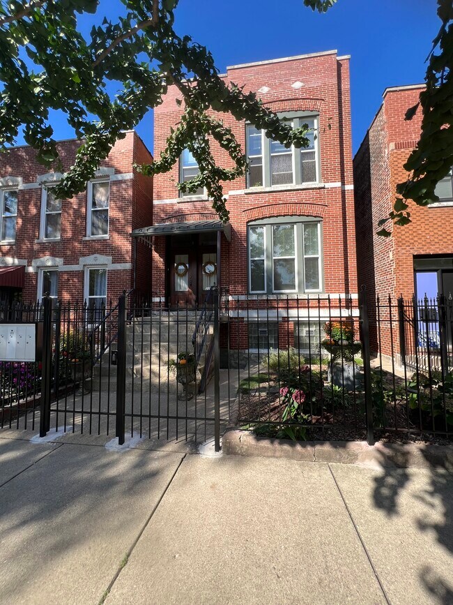 Foto del edificio - 2234 W Erie St