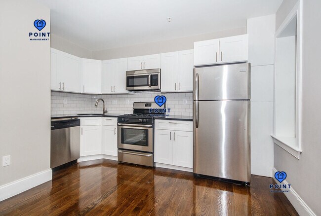 Building Photo - 220 Havre St