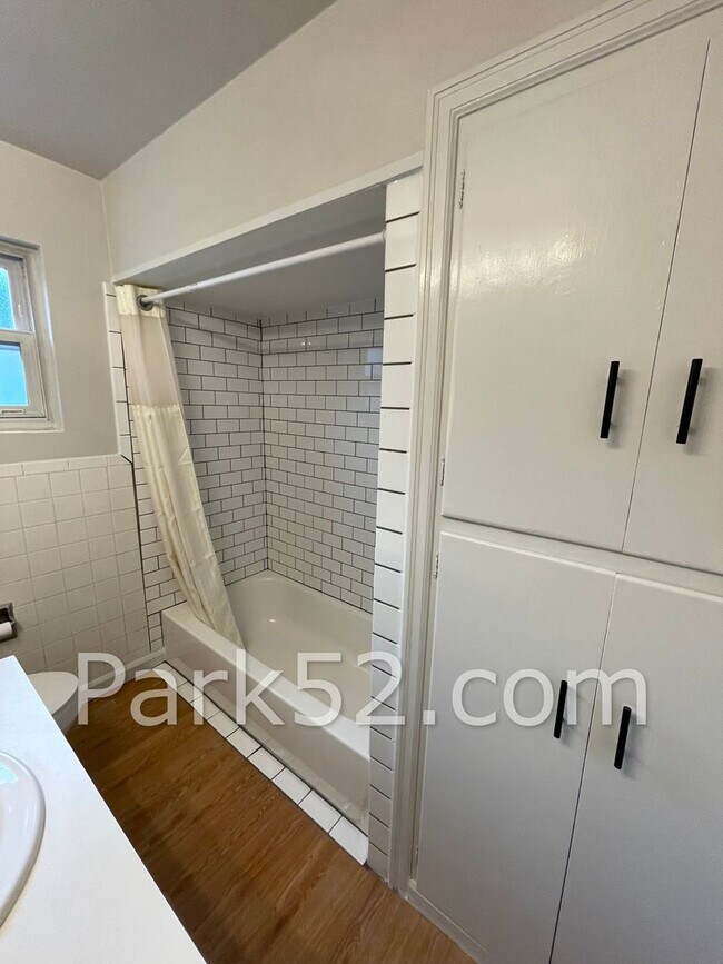 Building Photo - 4614 N 29th St