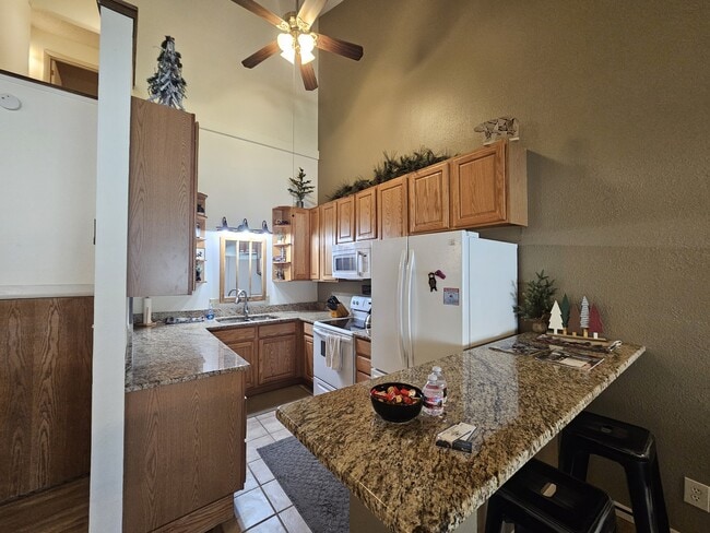 Building Photo - 217 Pinon Causeway