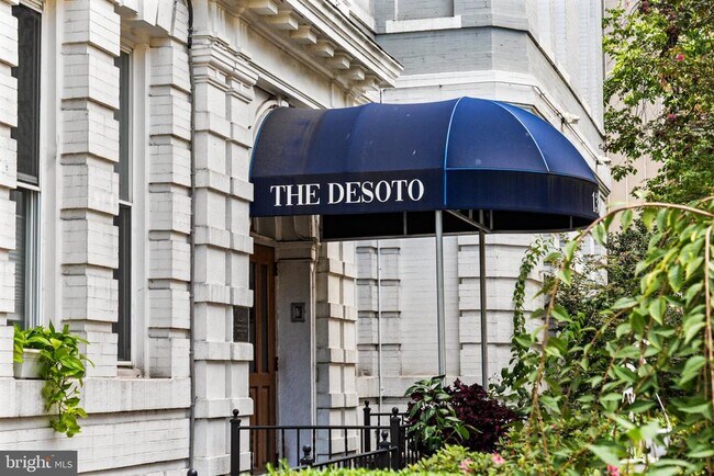 Foto del edificio - 1300 Massachusetts Ave NW