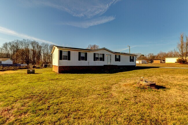 Building Photo - 112 Kimbo Dr