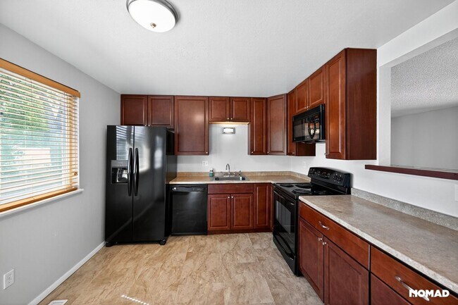 Foto del edificio - 15866 E Cornell Pl