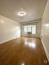 Building Photo - 1825 Ivar Ave