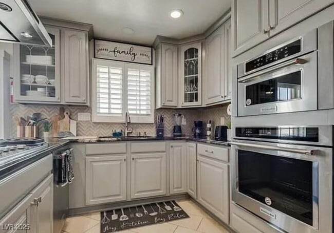 Building Photo - 340 Palo Verde Dr