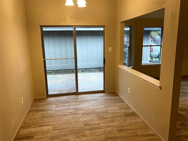 Building Photo - 23326 Pebworth Pl