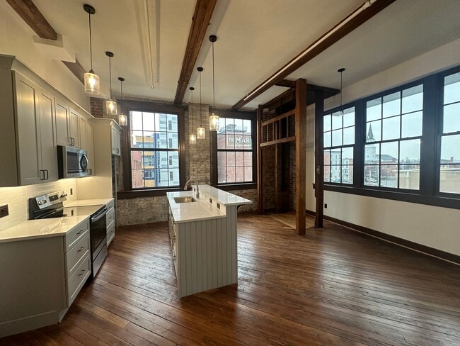 Building Photo - The Updegraff