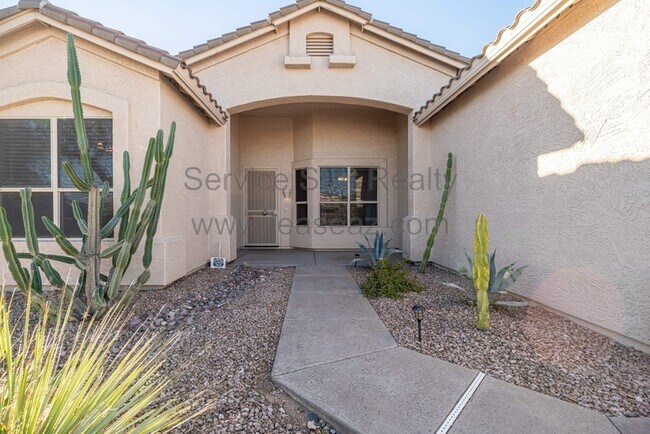 Building Photo - 2502 N Cabot