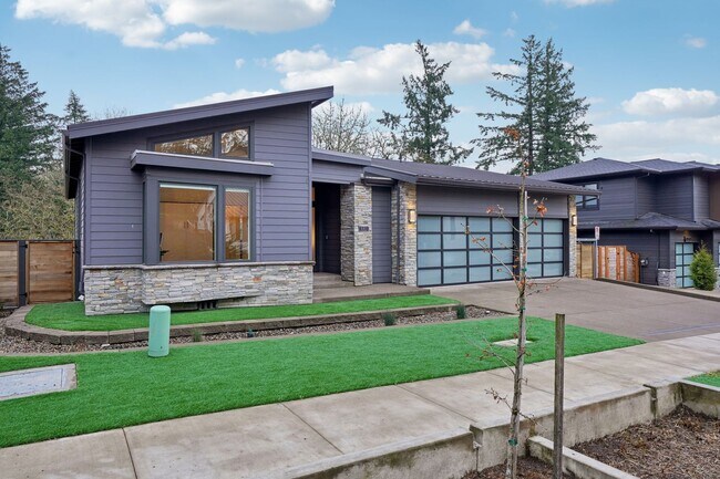 Building Photo - Luxury Living Surrounded by Tranquility an...