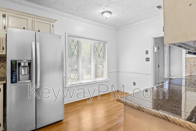 Foto del edificio - 2930 Running Creek Ln