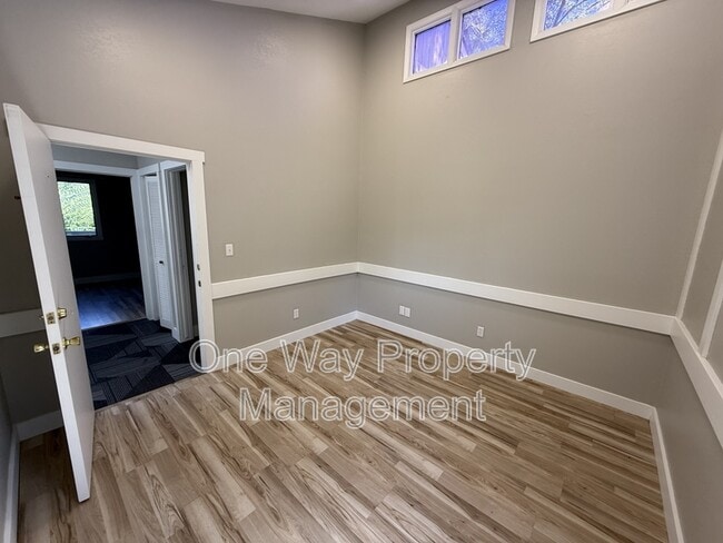 Foto del edificio - 1221 28th Ave