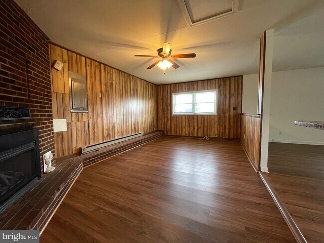 Building Photo - 204 Southgate Ave