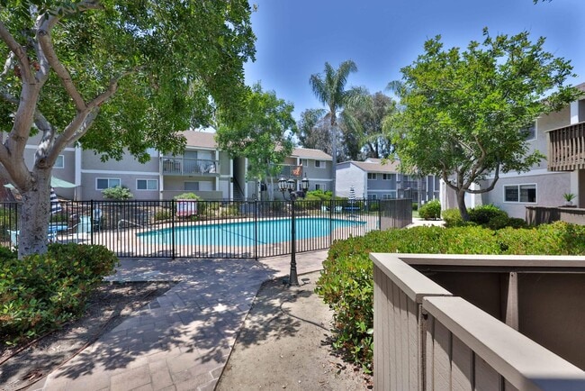 Building Photo - 6333 College Grove Way