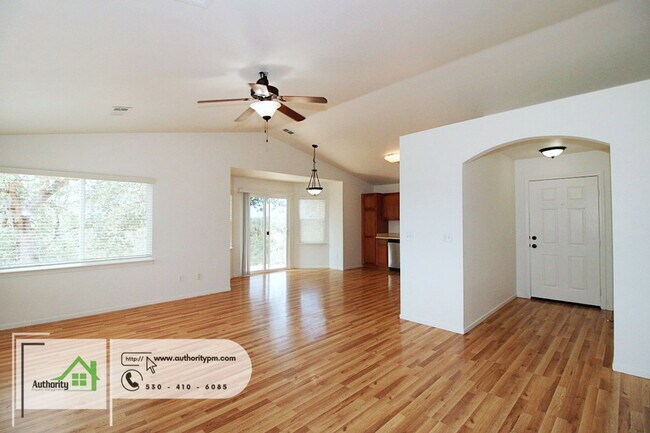 Foto del edificio - 19531 Prospect Peak Ct