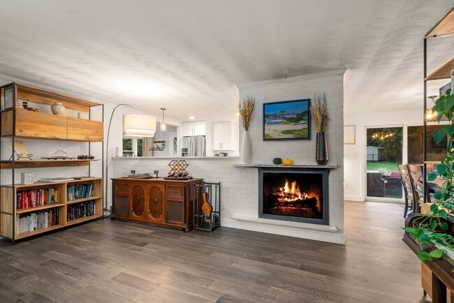 Building Photo - 62 Gregory Rd