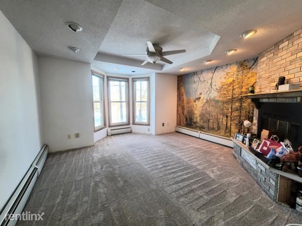 Building Photo - 3 br, 1 bath House - 204 Granite Street