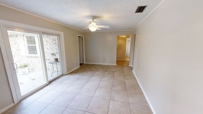 Building Photo - Beautiful Ranch with Large Pooool!