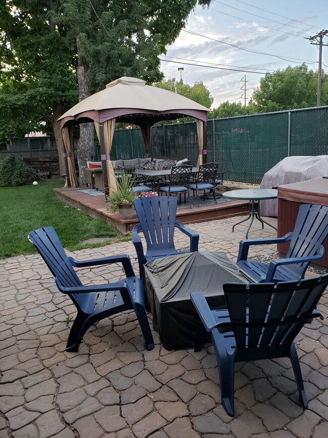 Building Photo - 3 bedroom 1 bath *****Great location!