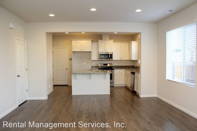 Building Photo - 3 br, 2.5 bath House - 7323 NW 164th Ave