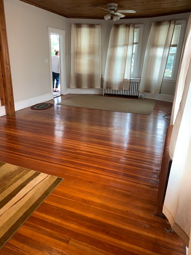 Foto principal - 395 Farm St