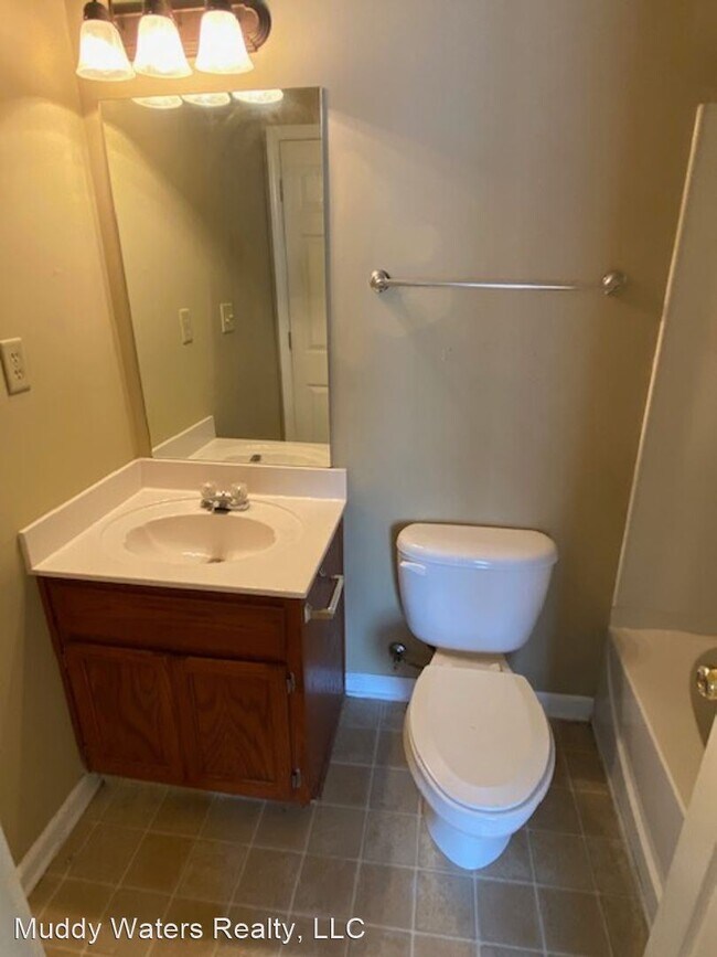 Foto del edificio - 3 br, 3 bath House - 7444 Perrin Dr