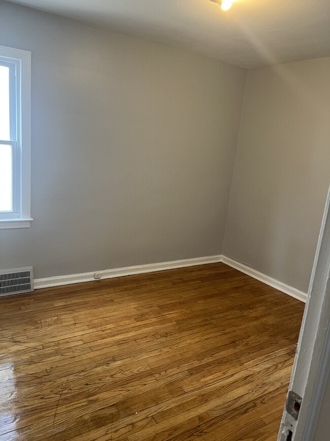 Building Photo - 20196 Gallagher St