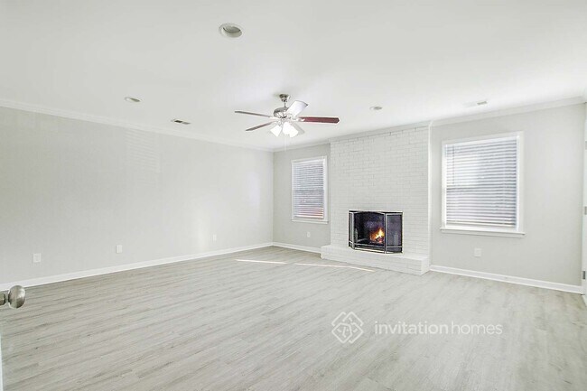 Foto del edificio - 2143 Tiffany Trail