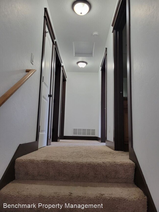 Foto del edificio - 4 br, 3 bath House - 1705 Drummond Blvd