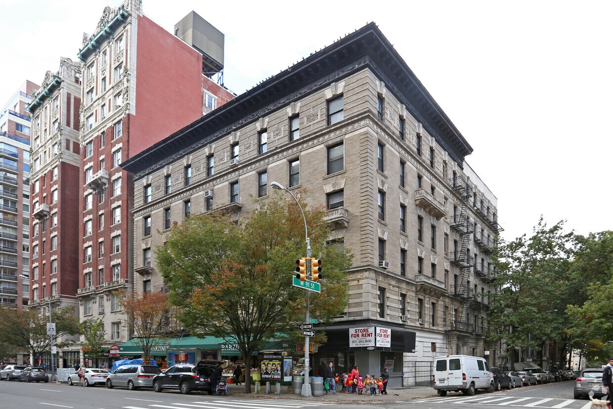 Foto principal - 2451-2459 Broadway
