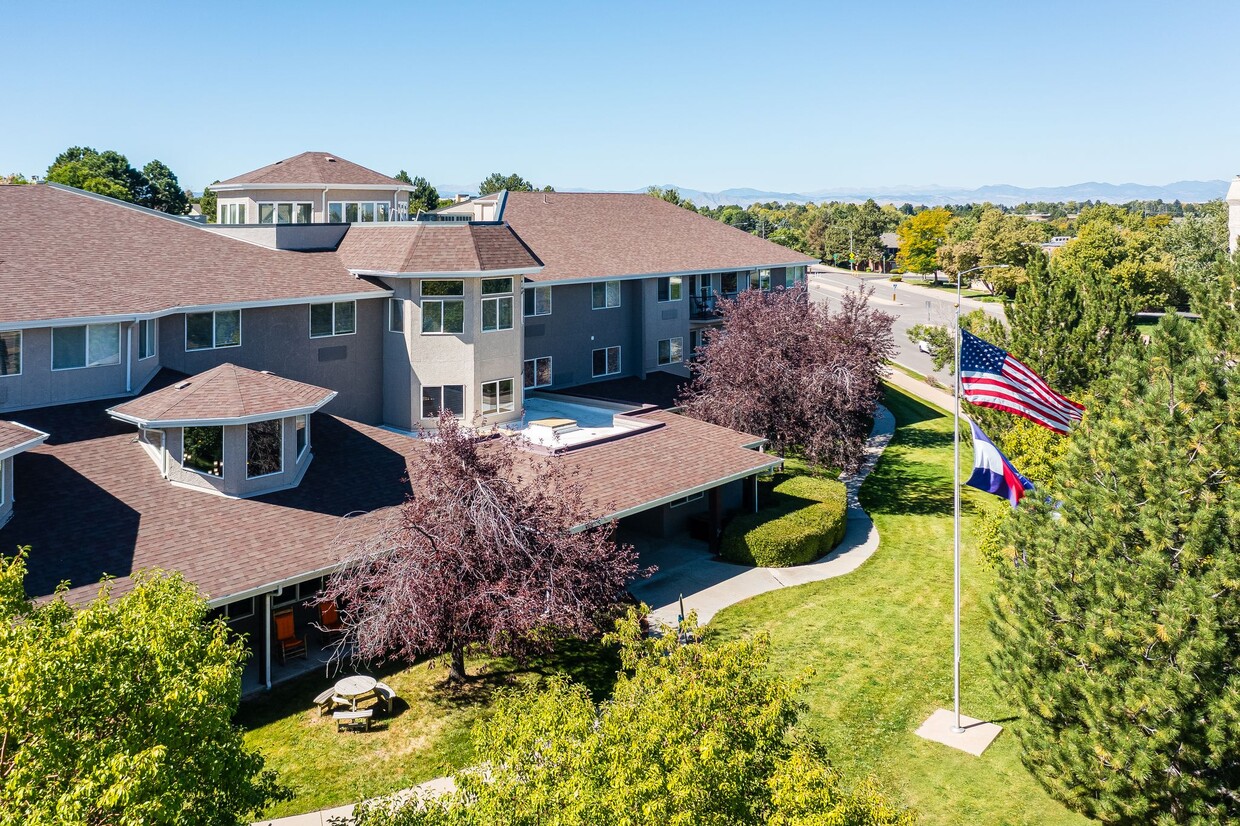 Community Exterior - Quincy Place Senior Apartments