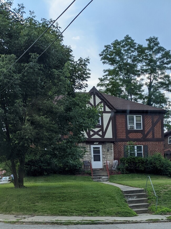 Photo - Paddock Rd. 4581 House