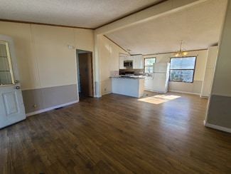 Building Photo - 370 Broadmoor Ave