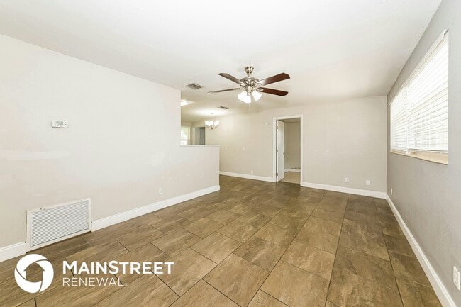 Foto del edificio - 5820 21st St W