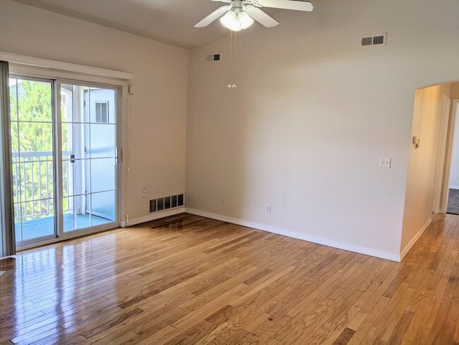 Building Photo - Updated Condo in Downtown Salt Lake City
