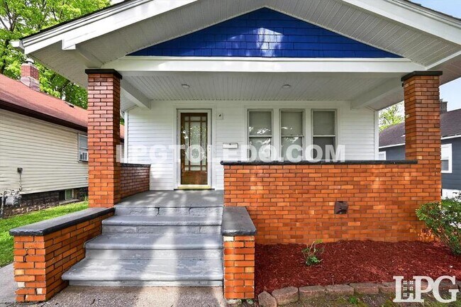Foto del edificio - 4140 Caroline Ave