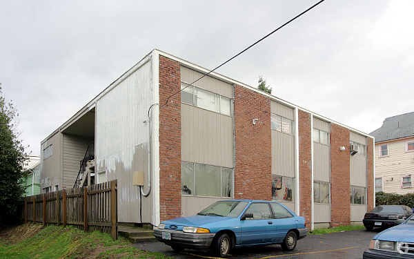 Building Photo - 3111 SE Belmont St